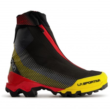 aequilibrium_top_gtx_black_yellow_la_sportiva_new_zealand.jpg Aequilibrium Top Gtx Black Yellow La Sportiva New Zealand - Image 1