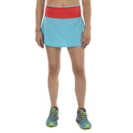 swift_ultra_skirt_5_w_malibu_blue_hibiscus_la_sportiva_new_zealand.jpg Swift Ultra Skirt 5'' W Malibu Blue Hibiscus La Sportiva New Zealand - Image 1